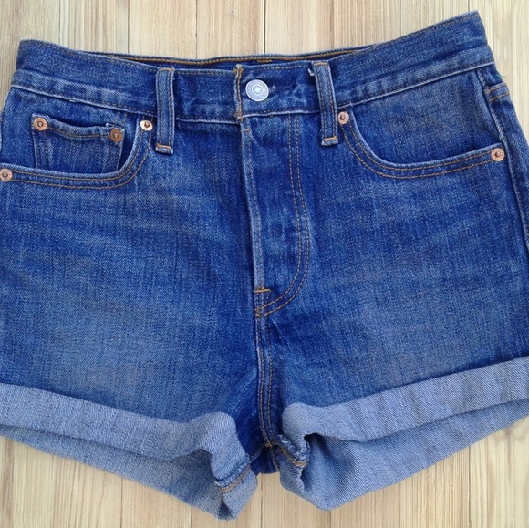 Levi's Pants - ♥️ sold Levis White Oak Cone High Waist Jean short